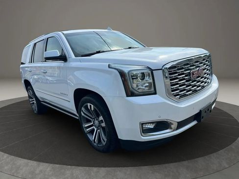 Used 2020 GMC Yukon Denali w/ Denali Premium Package AWD/4WD image 3