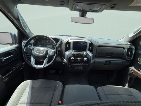 Used 2019 GMC Sierra 1500 SLE w/ SLE Value Package AWD/4WD image 10
