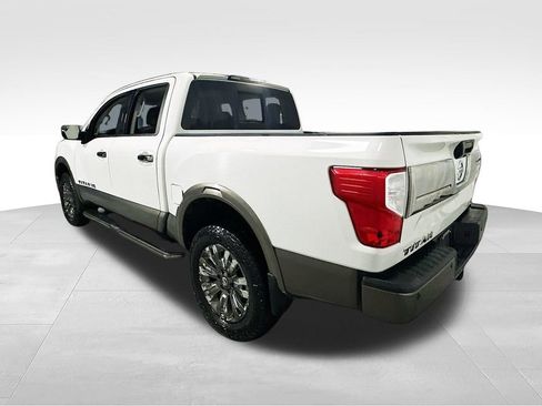 Used 2018 Nissan Titan Platinum Reserve AWD/4WD image 6