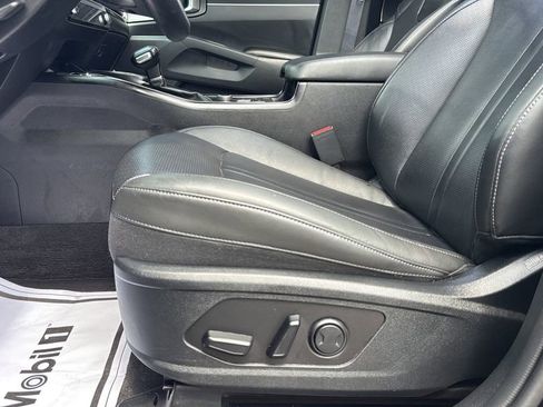 Used 2024 Kia Sorento S w/ Panoramic Sunroof Package AWD/4WD image 25