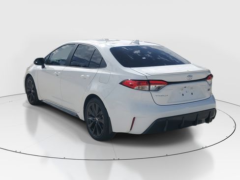 Used 2024 Toyota Corolla SE image 5