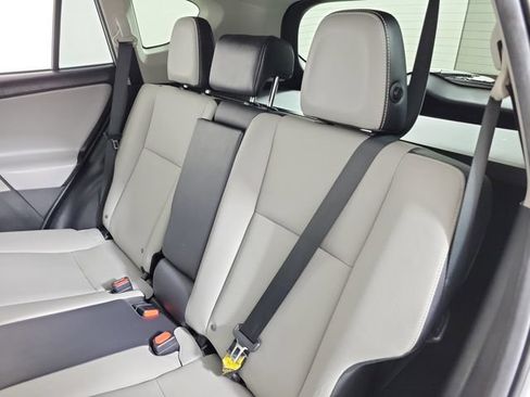Used 2018 Toyota RAV4 Limited FWD image 13