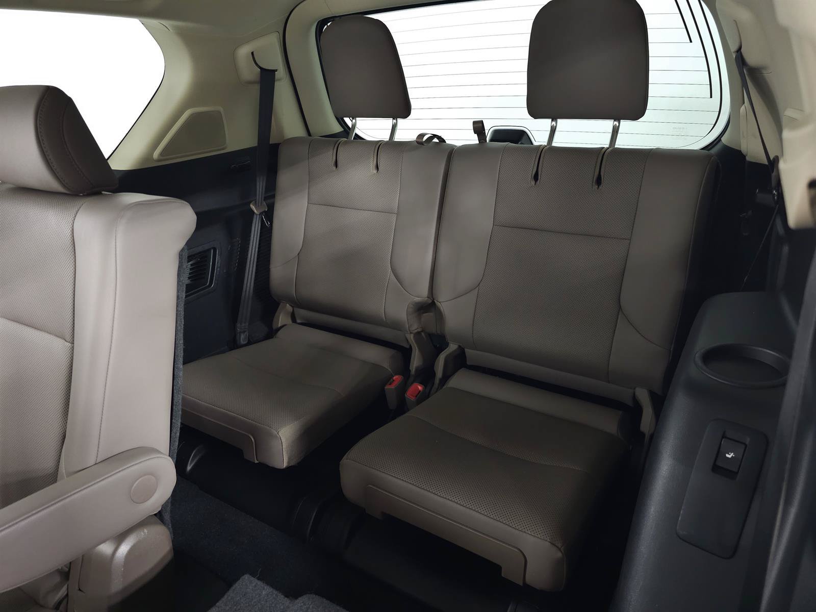 Certified 2023 Lexus GX 460 Premium w/ Accessory Package AWD/4WD image 36