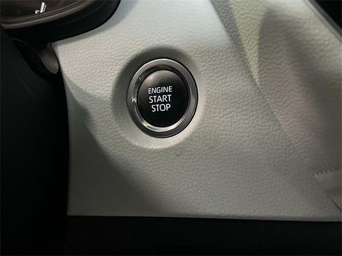 Used 2023 Toyota Corolla SE image 30