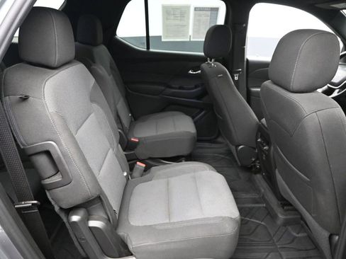 Certified 2023 Chevrolet Traverse LT w/ Midnight/Sport Edition image 9