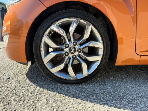 Used 2015 Hyundai Veloster RE:FLEX Edition image 20