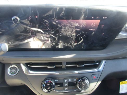 New 2026 Buick Envista Preferred image 18