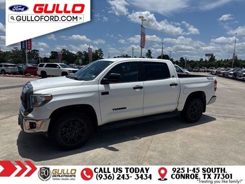Used 2021 Toyota Tundra SR5 w/ SR5 Upgrade Package AWD/4WD image 2