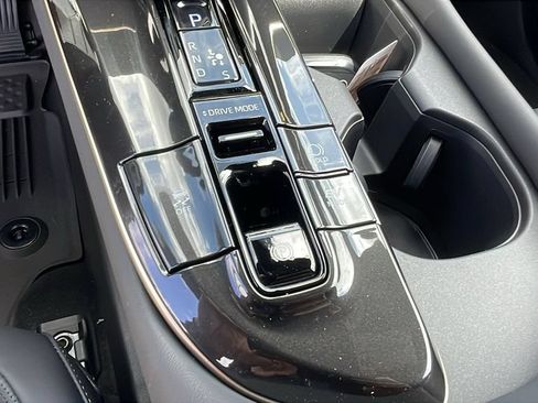 New 2026 Toyota Crown Signia w/ Advanced Technology Package AWD/4WD image 17