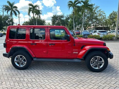 Used 2021 Jeep Wrangler Unlimited Sahara AWD/4WD image 2
