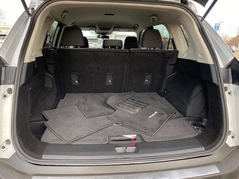 Certified 2023 Nissan Rogue SV image 22