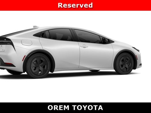 New 2027 Toyota Prius Plug-In Hybrid FWD image 11