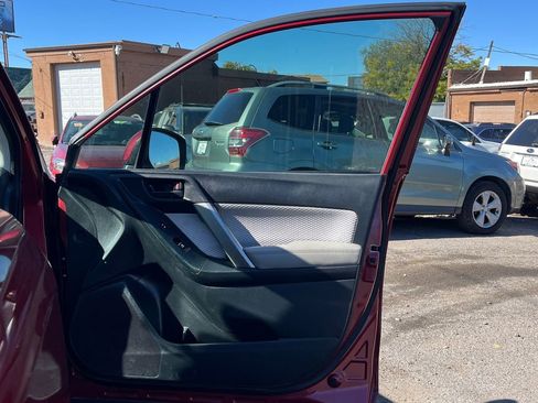 Used 2018 Subaru Forester 2.5i Premium image 11