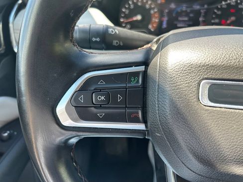 Used 2022 Jeep Compass Limited AWD/4WD image 19