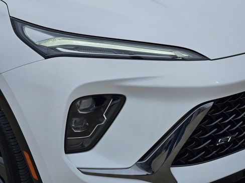 Used 2025 Buick Envision Sport Touring image 10