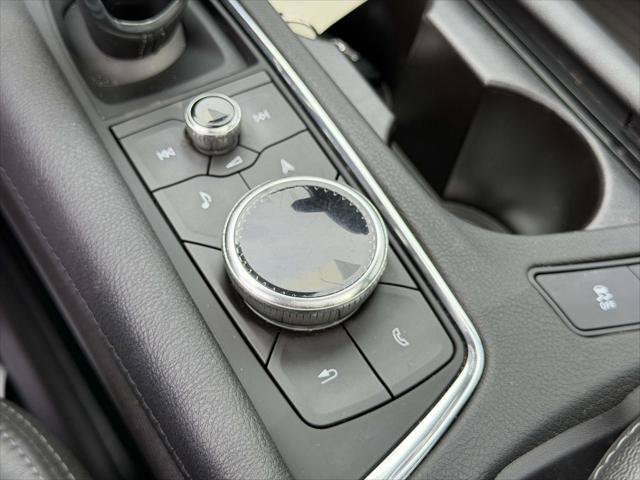 Used 2024 Cadillac XT5 Premium Luxury w/ LPO, Floor Liner Package AWD/4WD image 35