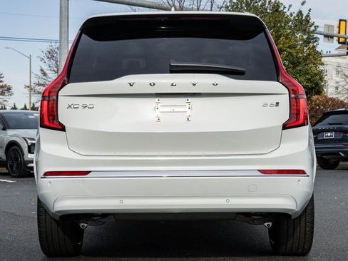 New 2026 Volvo XC90 B6 Plus w/ Protection Package Premier image 5