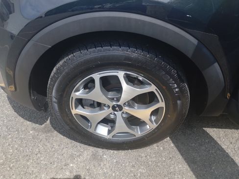 Used 2022 Kia Telluride EX image 24