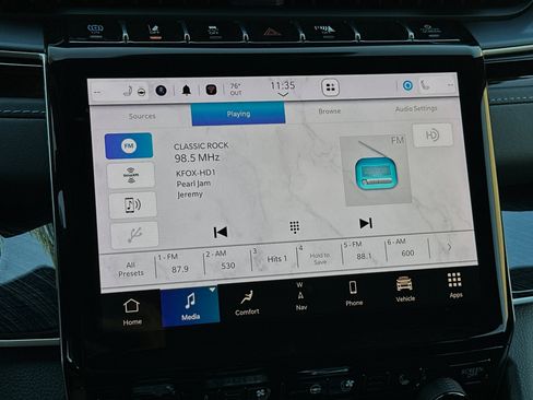 New 2023 Jeep Grand Cherokee Trailhawk w/ Advanced Protech Group II image 17