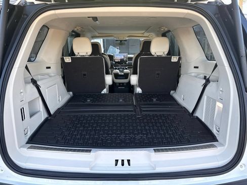 Used 2023 Lincoln Navigator Black Label AWD/4WD image 19