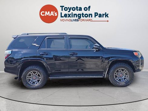 Used 2020 Toyota 4Runner TRD Off-Road Premium w/ Moonroof Package AWD/4WD image 6