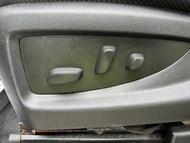 Used 2018 GMC Sierra 1500 SLT AWD/4WD image 16
