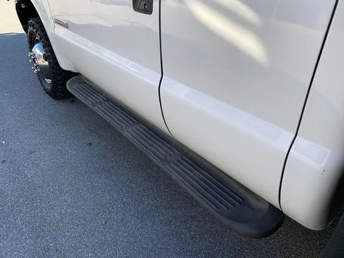 Used 2003 Ford F350 162  W.B. 4D image 9