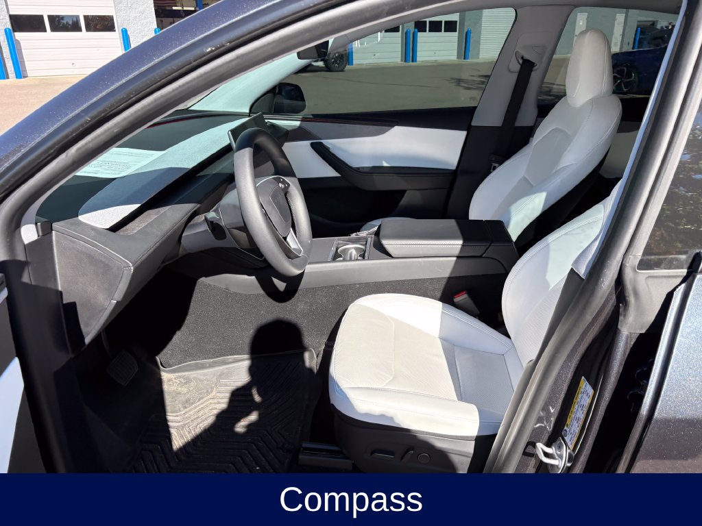 Used 2026 Tesla Model Y Long Range AWD/4WD image 18