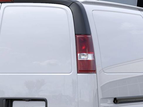 New 2025 GMC Savana 2500 w/ Driver Convenience Package image 11