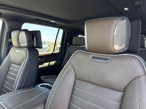 New 2026 GMC Yukon XL Denali Ultimate AWD/4WD image 22