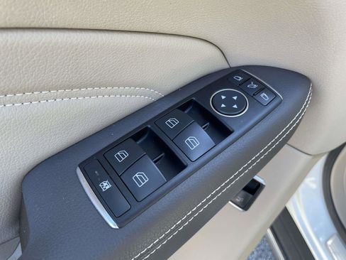 Used 2012 Mercedes-Benz ML 350 4MATIC image 11