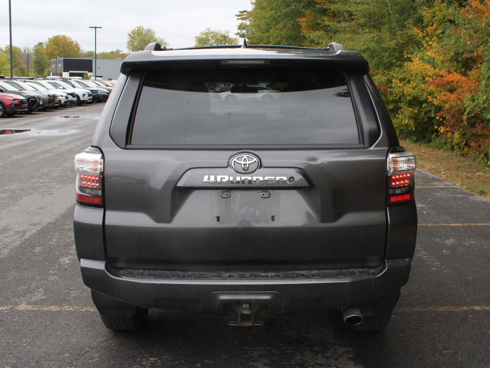 Used 2019 Toyota 4Runner SR5 Premium AWD/4WD image 6