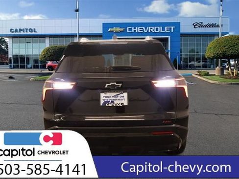 Used 2025 Chevrolet Equinox RS AWD/4WD image 4