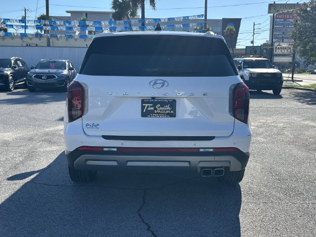Used 2024 Hyundai Palisade SEL w/ Premium Package FWD image 5