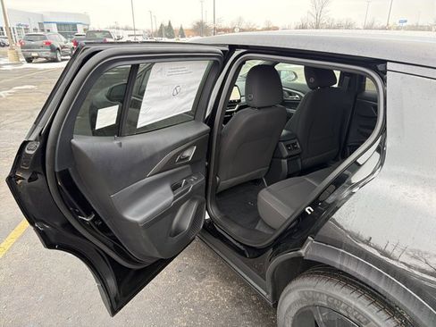 New 2026 Chevrolet Equinox EV LT image 21