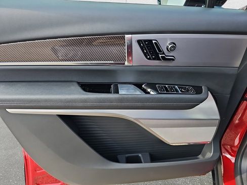 New 2026 Cadillac Vistiq Sport w/ LPO, Floor Liner Package image 28