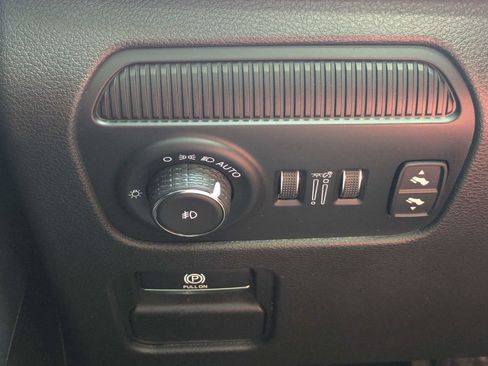 Used 2023 Jeep Wagoneer Series II w/ Convenience Group I image 24