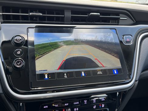 Used 2023 Chevrolet Bolt EUV Premier w/ Sun & Sound Package image 25