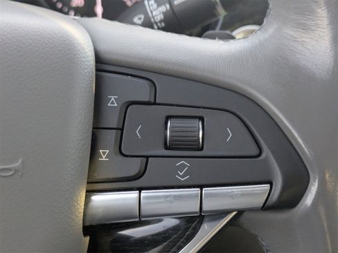 Used 2022 Cadillac XT6 Premium Luxury w/ Technology Package image 31