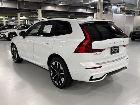 Used 2026 Volvo XC60 B5 Plus w/ Protection Package Premier AWD/4WD image 4