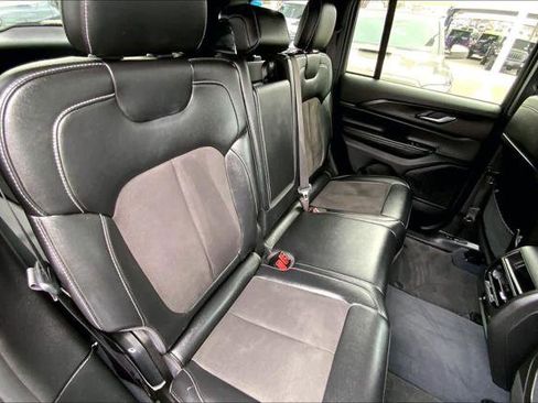 Certified 2023 Jeep Grand Cherokee Altitude image 17