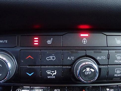 Used 2023 Dodge Durango GT AWD/4WD image 19