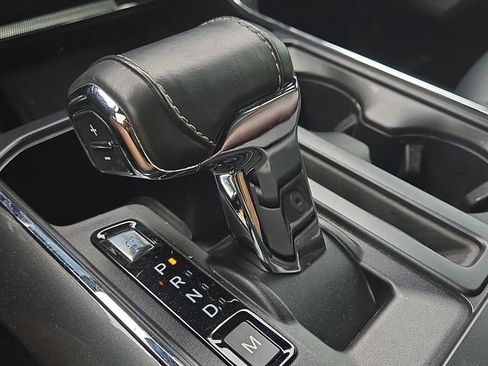 Used 2022 Ford F150 Lariat w/ Max Trailer Tow Package image 29