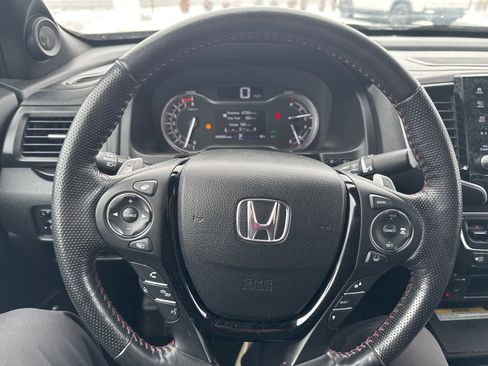 Used 2023 Honda Ridgeline Black Edition image 16