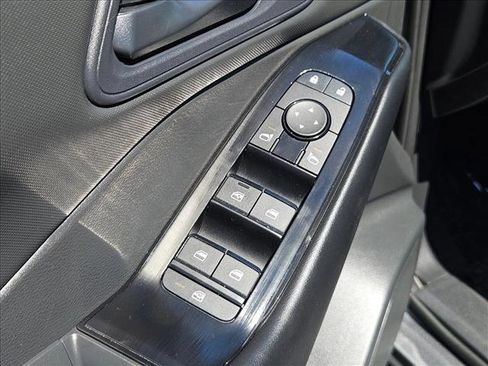 Used 2024 Nissan Rogue S FWD image 11