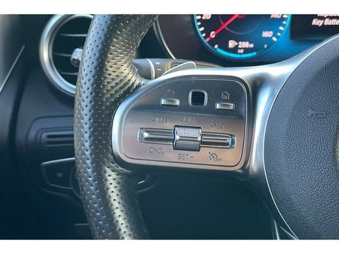 Used 2021 Mercedes-Benz GLC 300 image 35