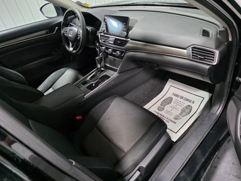 Used 2020 Honda Accord LX image 7