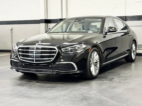 Used 2021 Mercedes-Benz S 580 4MATIC Sedan image 6