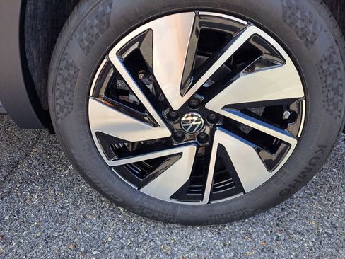 New 2026 Volkswagen Atlas SE image 20