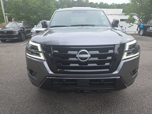 Certified 2023 Nissan Armada SL w/ Midnight Edition Package AWD/4WD image 8